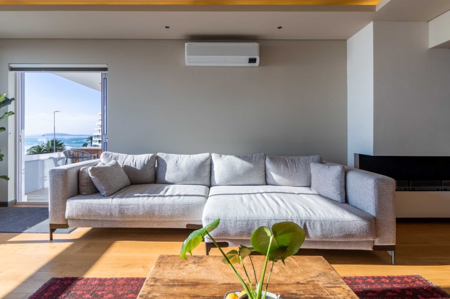 2 Bedroom Property for Sale in Sea Point Western Cape